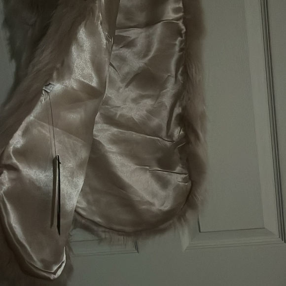 Faux Fur Stole - Picture 3 of 3